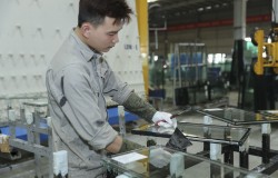 Tại sao xuất khẩu kính nổi của Việt Nam tăng cao trong thời gian gần đây?