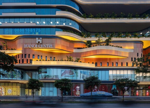 TIẾN BỘ PLAZA